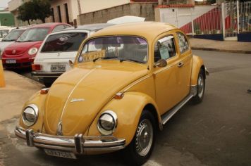 Foto - 6º Encontro de Carros Antigos, 2º Feira Artesanal e Gastronômica e Apresentação de Capoeira 